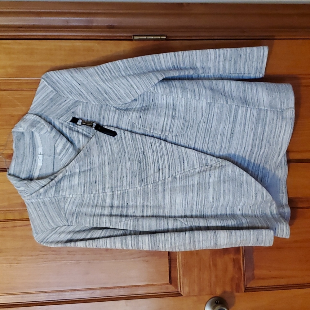 Women's cover-up